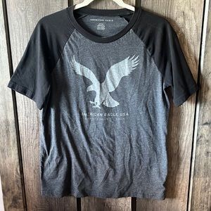 AMERICAN EAGLE OUTFITTERS Grey and Black Short Sleeve T-Shirt